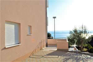 Fotografia z galérie ubytovania Apartments by the sea Stanici, Omis - 12929 v Omise