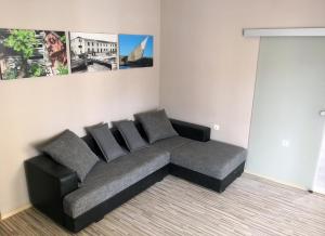 Fotografia z galérie ubytovania Family friendly house with a swimming pool Slatine, Ciovo - 15149 v Slatine