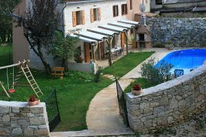 Fotografie z fotogalerie ubytování Family friendly house with a swimming pool Mrkoci, Central Istria - Sredisnja Istra - 13003 v destinaci Žminj