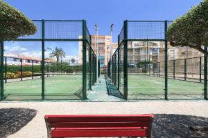 Εγκαταστάσεις για τένις ή/και σκουός στο UHC SOL CAMBRILS PARK ή εκεί κοντά +38 φωτογραφίες
