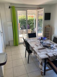 Gallery image of L amandier in Vallon-Pont-dʼArc