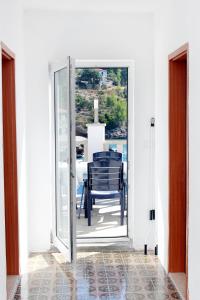 Balkón alebo terasa v ubytovaní Seaside secluded apartments Cove Tvrdni Dolac, Hvar - 2997