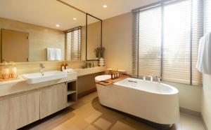 Marasca Khao Yai - Eco-friendly Glamping Escape Near National Park的一间浴室