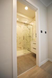 Ένα μπάνιο στο NEW!! High end 2bd modern apartment in Novi Zagreb +13 φωτογραφίες