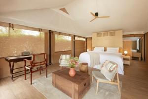 Marasca Khao Yai - Eco-friendly Glamping Escape Near National Park客房内的一张或多张床位
