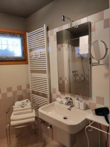 A bathroom at Casetta Morris