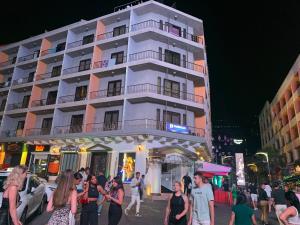 Foto dalla galleria di Paceville Apartments a San Giuliano