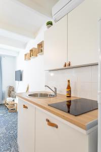 Zdjęcie z galerii obiektu Le Petit Panier 3 - Studio 2-3 pers Clim Vieux-Port w Marsylii +17 zdjęć