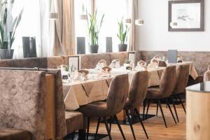 Część wypoczynkowa w obiekcie Hotel Silvretta - im Sommer INKLUSIVE Super-Sommer-Card