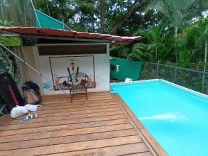 Piscina di Burnt Toast Surfcamp o nelle vicinanze
