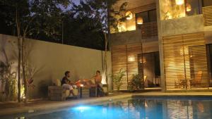 Bazén v ubytování Little Gem Hotel Tulum La Veleta nebo v jeho okolí