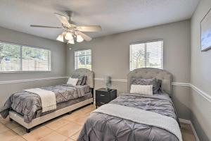 Ένα ή περισσότερα κρεβάτια σε δωμάτιο στο Pompano Beach Villa with Private Pool and Dock! +32 φωτογραφίες