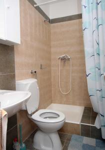 Fotografie z fotogalerie ubytování Apartments and rooms with parking space Krk - 3231 v destinaci Vrh