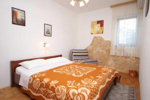 Fotografie z fotogalerie ubytování Apartments and rooms with parking space Krk - 3231 v destinaci Vrh