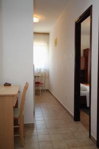 Fotografia z galérie ubytovania Apartment Krk 3231c v destinácii Vrh