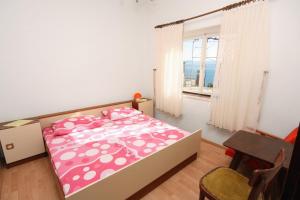 Fotografie z fotogalerie ubytování Apartments by the sea Stanici, Omis - 2765 v Omiši