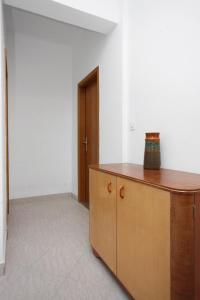 Fotografie z fotogalerie ubytování Apartments by the sea Stanici, Omis - 2765 v Omiši