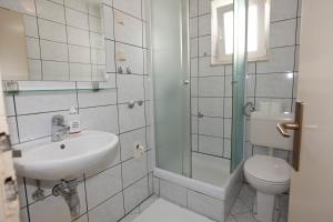 Fotografie z fotogalerie ubytování Apartments with a parking space Baska Voda, Makarska - 3059 v destinaci Baška Voda