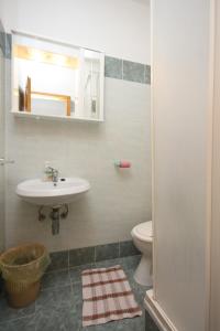 Fotografie z fotogalerie ubytování Rooms by the sea Metajna, Pag - 3305 v destinaci Zubovići