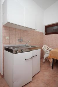 Fotografia z galérie ubytovania Apartments by the sea Metajna, Pag - 3304 v destinácii Zubovići