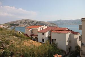 Fotografia z galérie ubytovania Apartments by the sea Metajna, Pag - 3304 v destinácii Zubovići