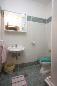 Fotografie z fotogalerie ubytování Rooms by the sea Metajna, Pag - 3305 v destinaci Zubovići