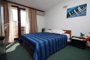 Fotografia z galérie ubytovania Apartments by the sea Metajna, Pag - 3304 v destinácii Zubovići