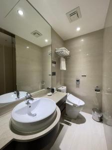 Koupelna v ubytování Royal Gold Hotel