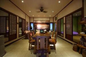 Ruang duduk di Jasmine Orange B&B