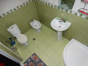 Koupelna v ubytování Hotel Sano + 26 fotografií
