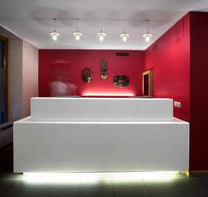 Lobby/Rezeption in der Unterkunft La Cour Des Augustins Boutique Gallery Design Hotel