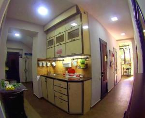 Cucina o angolo cottura di Retro Hostel & Tours