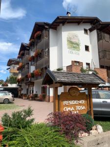 Budova, kde se aparthotel nachází