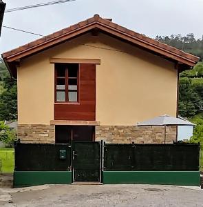 Gallery image of Casa gueli in Cangas de Onís