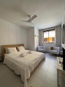 Fotografia z galérie ubytovania Spacious 4 Bedrooms apartment for family or several friends v destinácii San Bartolomé
