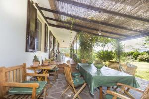 Restaurant o un lloc per menjar a Villa Monserrato - Goelba