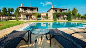 Gallery image of Daphne Villas in Kriopigi