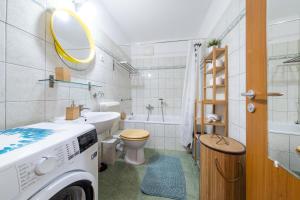 Kúpeľňa v ubytovaní Inspirarta Studio + 26 fotografií