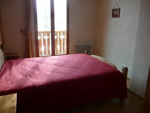 Appartement Valloire, 5 pièces, 10 personnes - FR-1-263-197にあるベッド