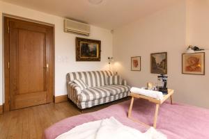 Posedenie v ubytovaní Billionaires Club LOFT Sauna City Center