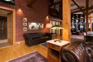 Posedenie v ubytovaní Billionaires Club LOFT Sauna City Center