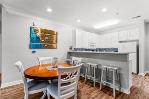 Gallery image of Crow Creek Retreat in Calabash +19 photos