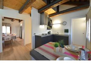 Gallery image of Sea to Sky Apartments in Venice