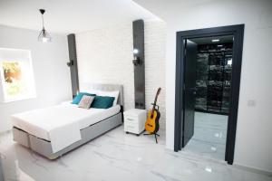 Postel nebo postele na pokoji v ubytování Luxuriös und komfortabel 4Zimmer mit Glasfaser İnternet