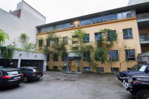 Budova, v ktorej sa apartmán nachádza