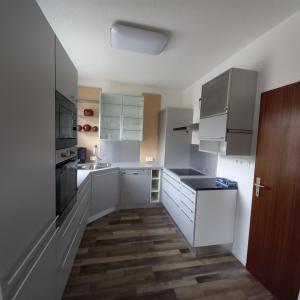 Кухня або міні-кухня у Riccis 47m2 bamboo flat