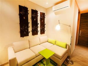 Χώρος καθιστικού στο Hotel Bari Bucaramanga