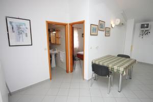 Fotografia z galérie ubytovania Apartment Nerezine 3451c v destinácii Nerezine