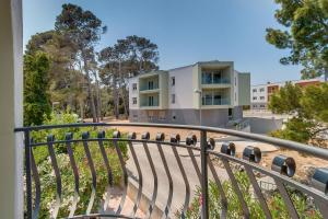 Balkón alebo terasa v ubytovaní Rooms with a parking space Mali Losinj (Losinj) - 3445