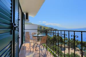 Balkón nebo terasa v ubytování Apartments by the sea Lokva Rogoznica, Omis - 2762